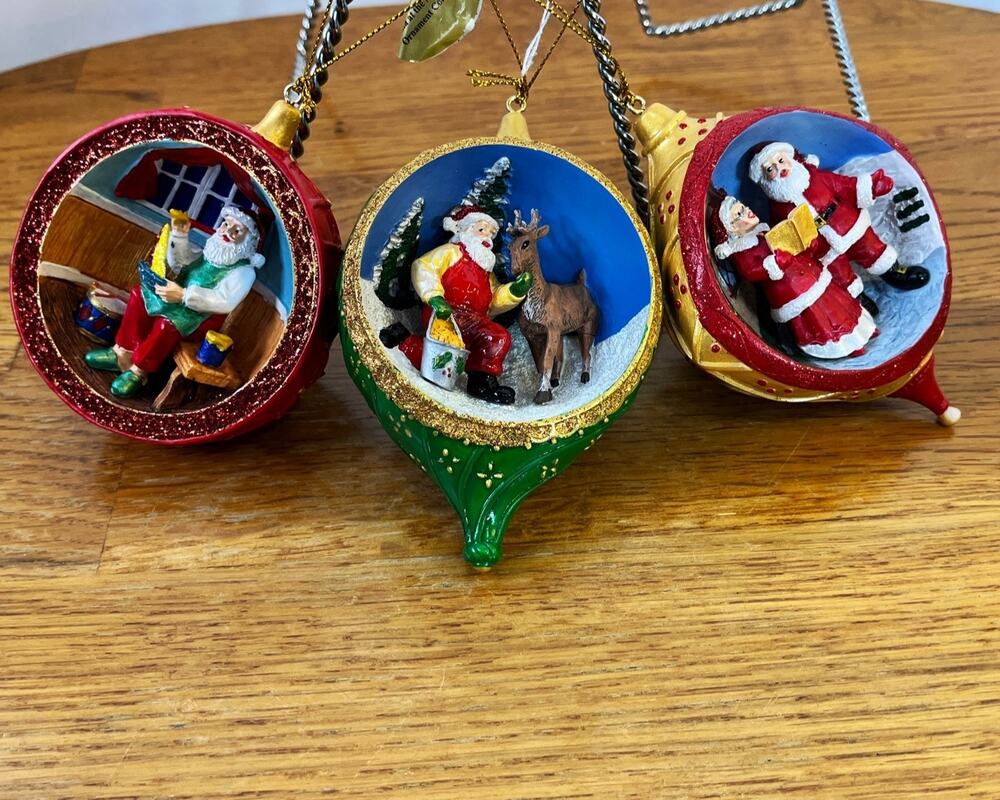 Danbury Mint Diorama Ornaments Santa at the North Pole 3D Collection Lot of 3